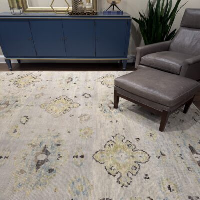 Vestige Hand Knotted Rug - Ecru