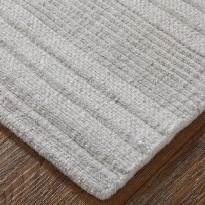 HIGHVIEW Rug - T8016-IVY000