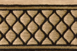 Cosmopolitan Shadowlure C26B Beige Border